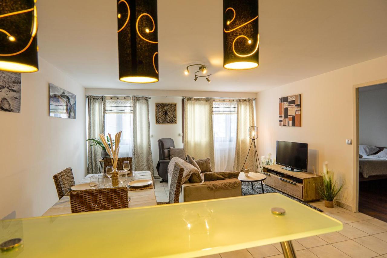 15 Rhone Beau T2 Avec Parking Gratuit Apartment Annecy Luaran gambar