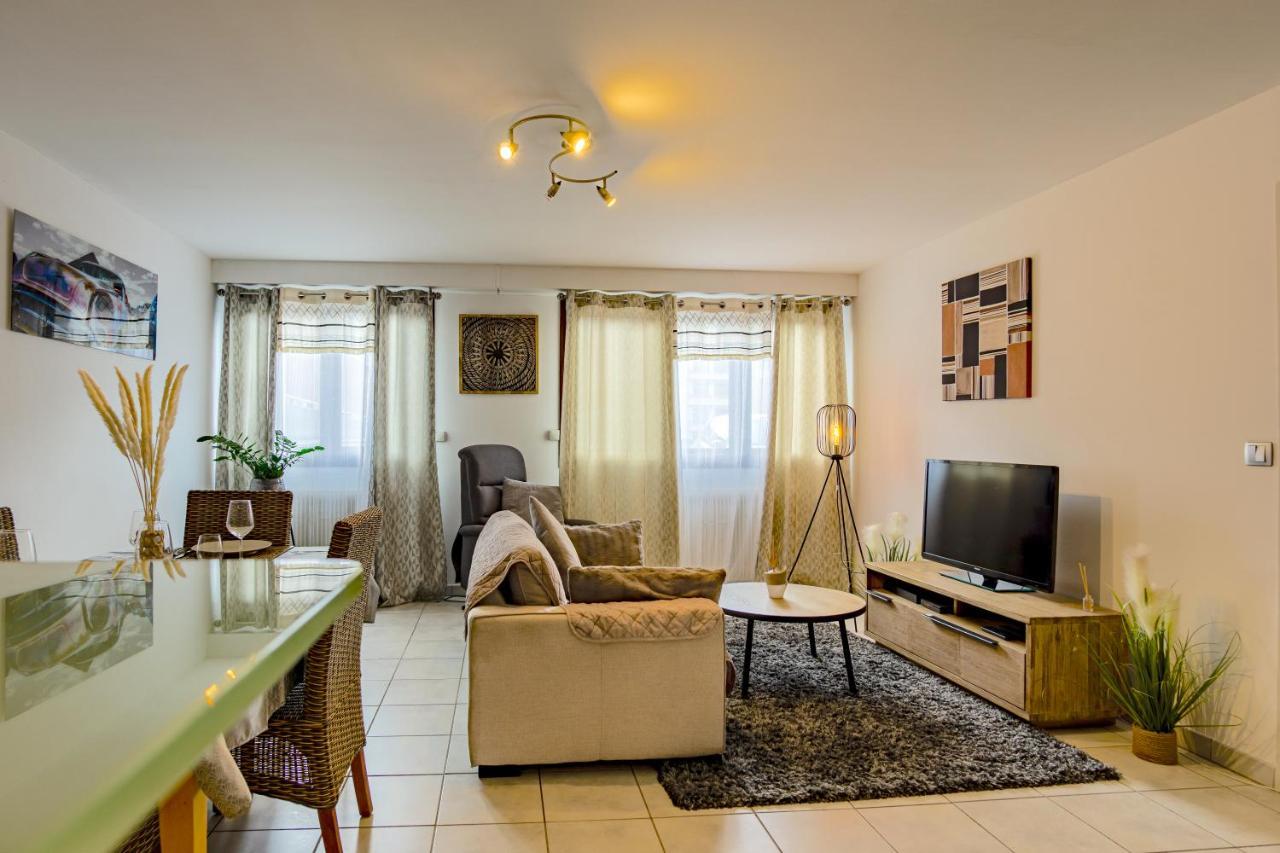 15 Rhone Beau T2 Avec Parking Gratuit Apartment Annecy Luaran gambar
