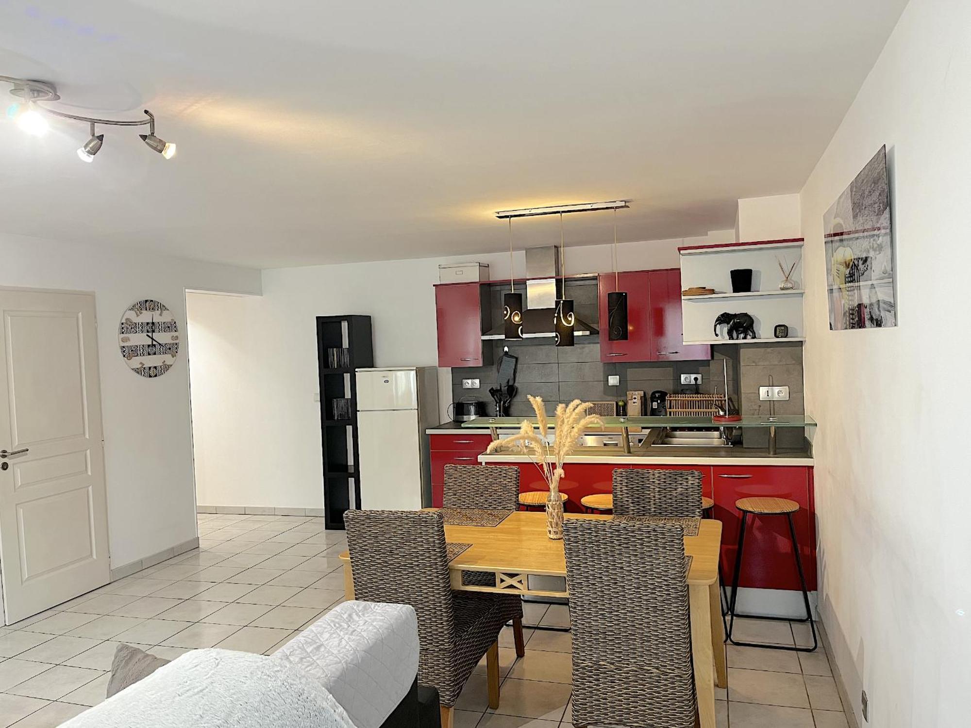 15 Rhone Beau T2 Avec Parking Gratuit Apartment Annecy Luaran gambar